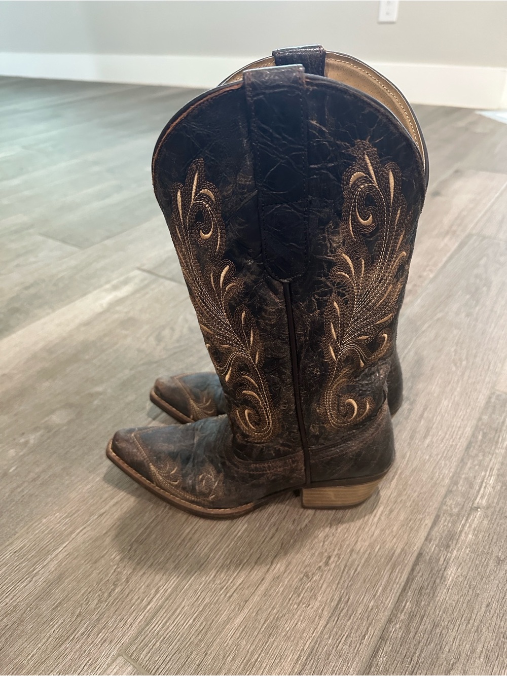 Brown Embroidered Leather Western Heeled Boots - Unbranded